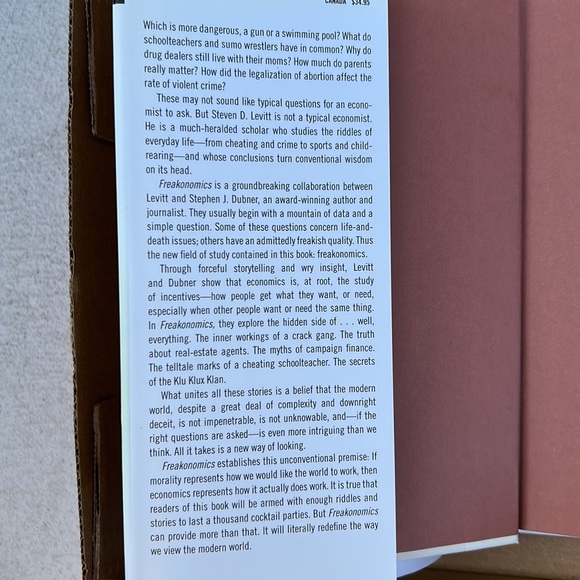 🔥3/20🔥 Freakonomics - The Hidden Side of Everything - Picture 3 of 4